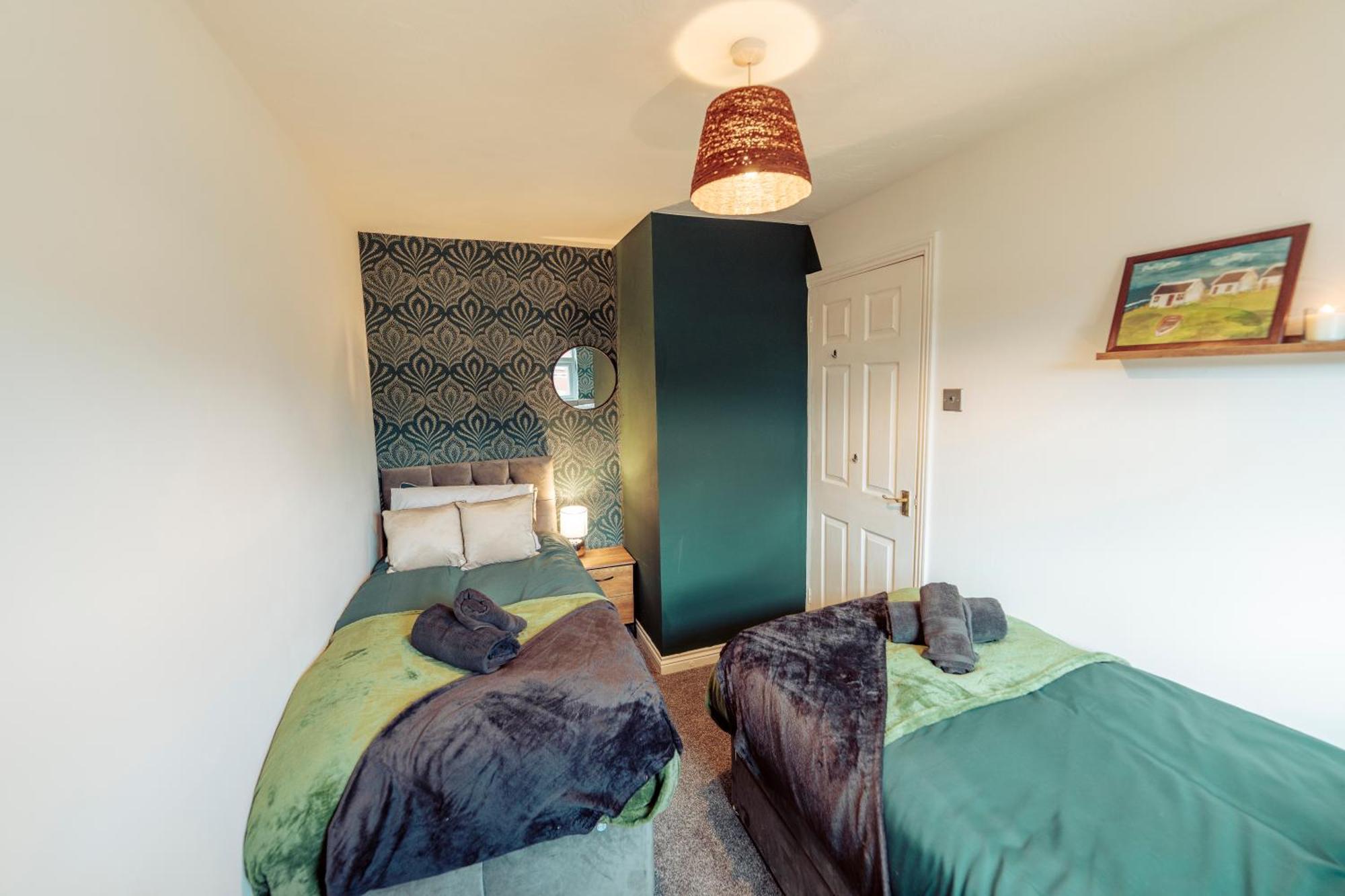 2 Bedroom Peaceful Home, Colchester Mile End Dış mekan fotoğraf